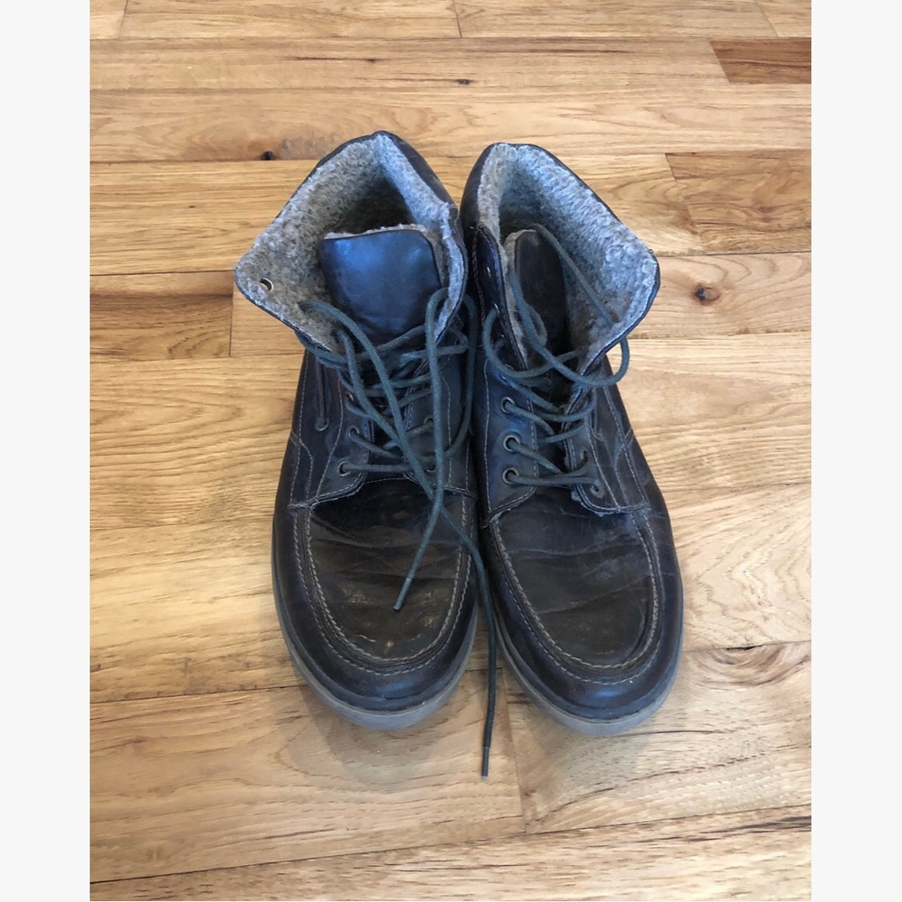 Men’s Winter Boots - Size 11